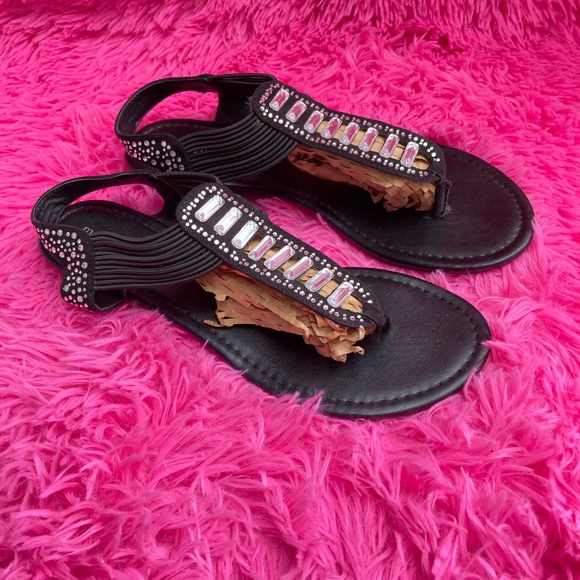 Madden Girl jeweled instep and heel slip on thong sandals size 11 - Picture 2 of 9